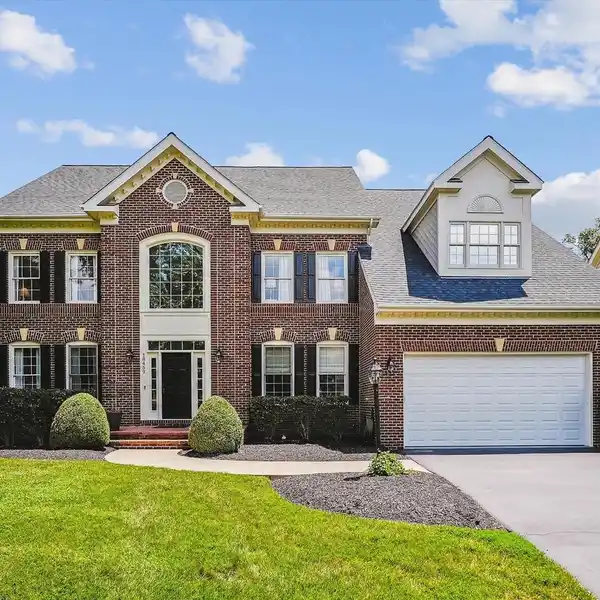 STUNNING NORTHLAKE HOME WITH DESIGNER UPGRADES