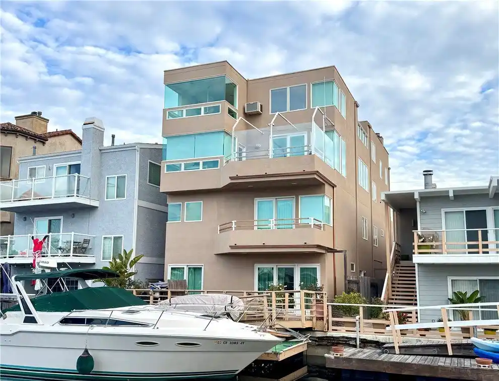 Waterfront Townhouse on Sunset Island