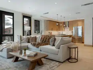 Gorgeous Corner Residence at One Riverfront