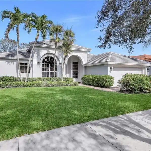 THE PINNACLE OF RESORT LIVING IN SOUTHWEST FLORIDA