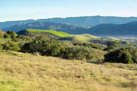 Exclusive 20-acre Estate with Breathtaking Views