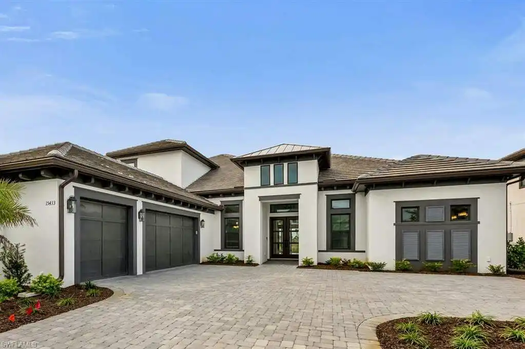 Meticulously Crafted Home in Esplanade by the Islands