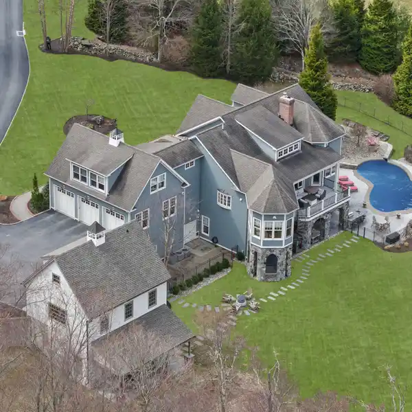 UNPARALLELED RESIDENCE ON OVER FOUR ACRES
