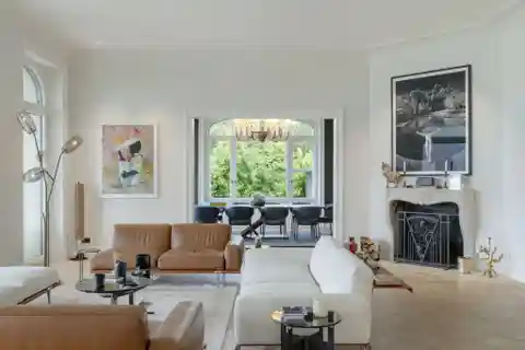 Masterful Blend of Modern Comfort and Historical Charm
