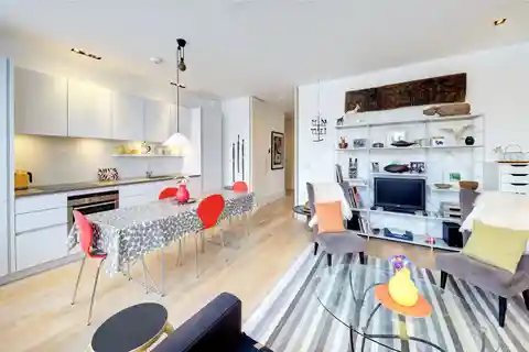 Thoughfully Designed Third Floor Flat