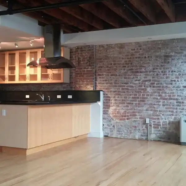 INCREDIBLE LOFT PENTHOUSE