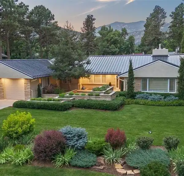 UNMATCHED BROADMOOR LIVING