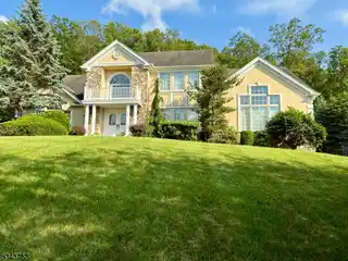 Grand Center Hall Colonial