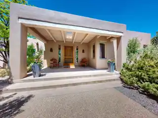 Contemporary Home in a Perfect Location