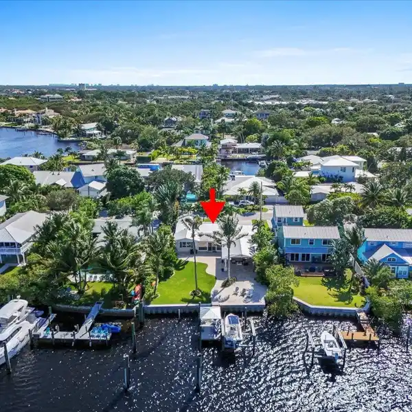 PREMIER WATERFRONT OPPORTUNITY IN YACHT CLUB ESTATES