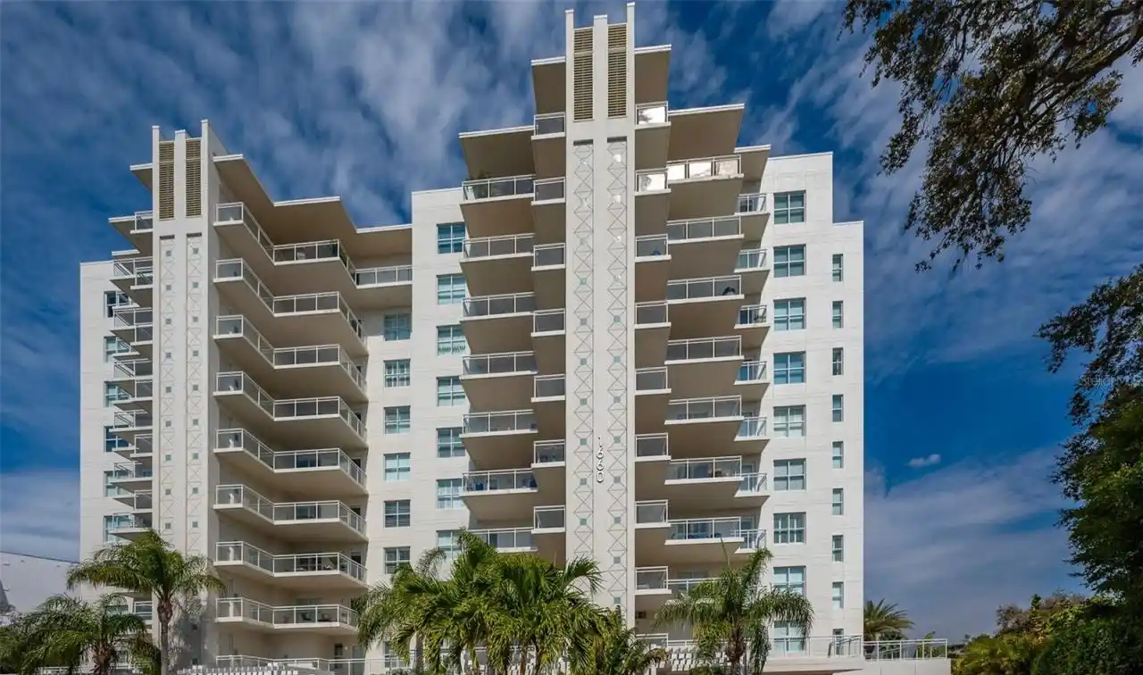 Pristine Three Bedroom Condo Overlooking the Intracoastal