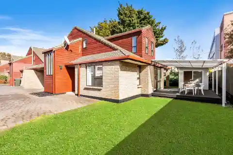 Fully Refurbished Family Home in the Heart of Epsom