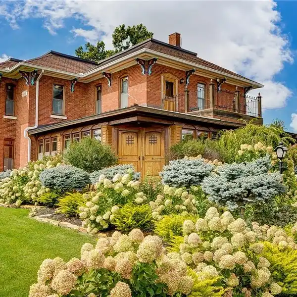 MAGNIFICENT RENOVATED FARMHOUSE ON FOUR-PLUS ACRES