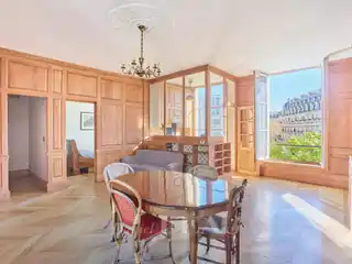 Lovely Apartment in a Well-maintained Building