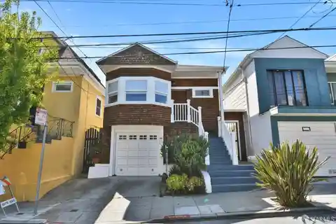 Enchanting 1924 Craftsman Home