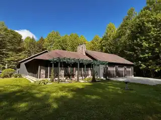 Bear Ramble - 90-acre Estate