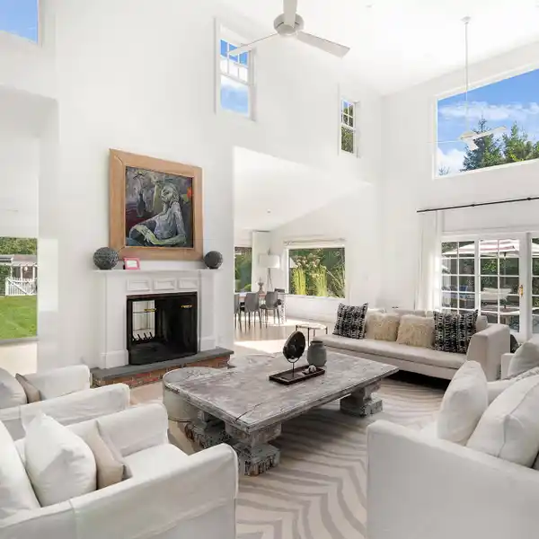 LIGHT-FILLED HAMPTONS ESCAPE WITH RESORT AMENITIES