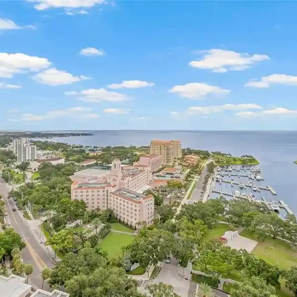 WATERFRONT ELEGANCE IN DOWNTOWN ST. PETE