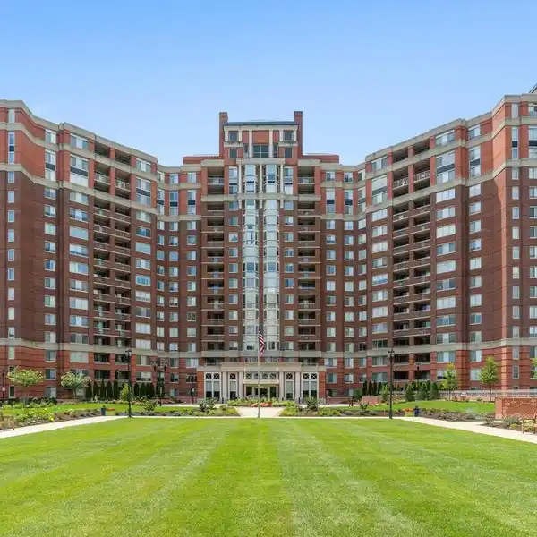 TWO-UNIT COMBINATION IN THE WISCONSIN CONDOMINIUM