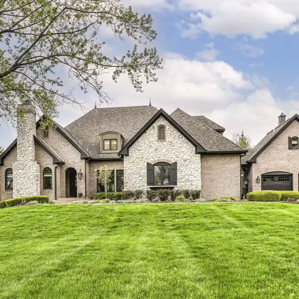 A GEM ON 4.38 ACRES