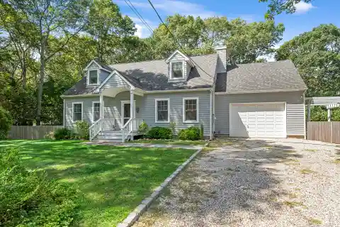 Charming Cape Home for Rent