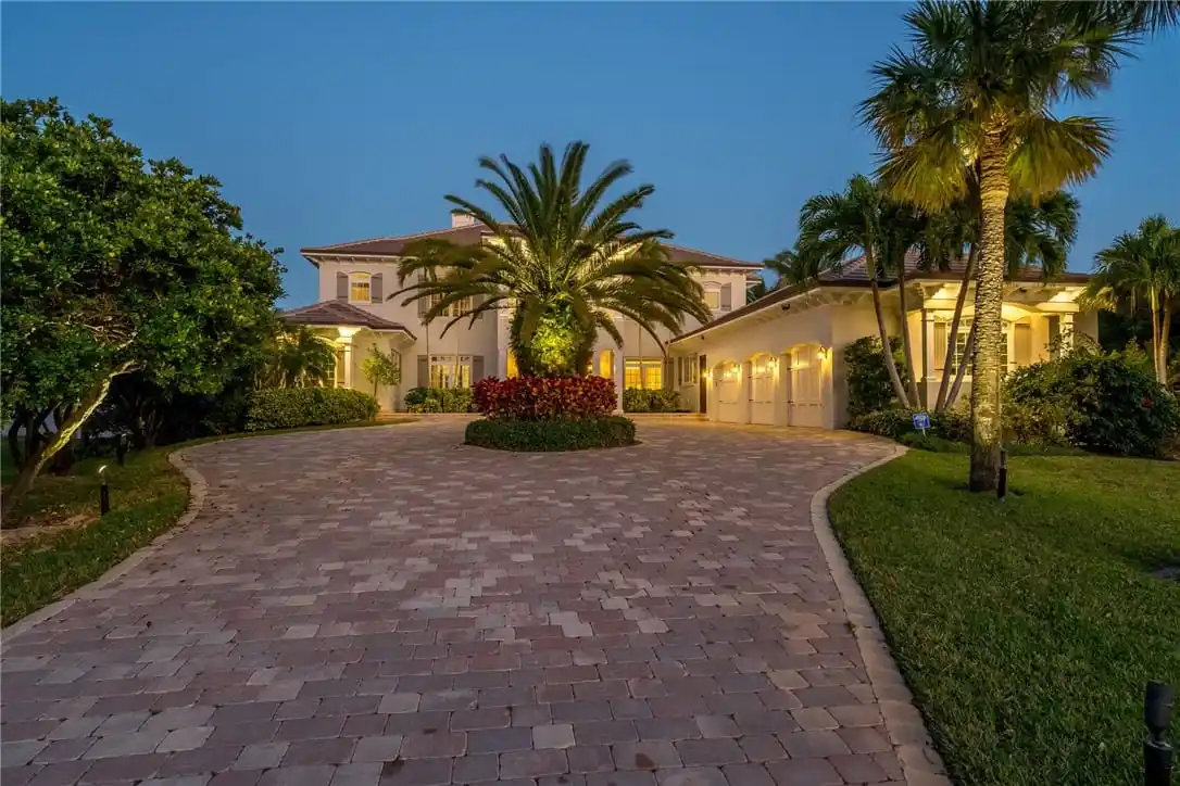 Majestic Oceanfront Estate