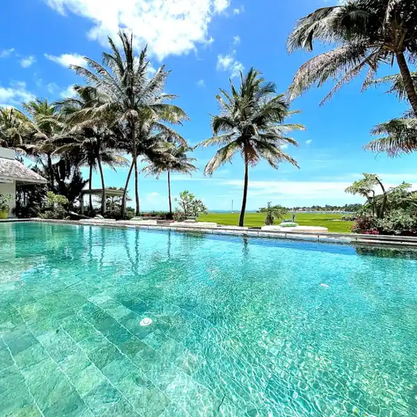 EXCEPTIONAL VILLA WITH GOLF AND SEA VIEW