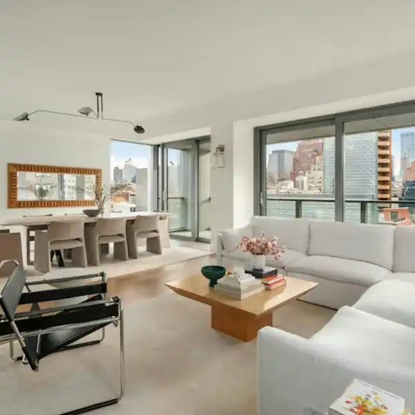 EXQUISITE FOUR BEDROOM HOME WITH EXTRAORDINARY SPACE