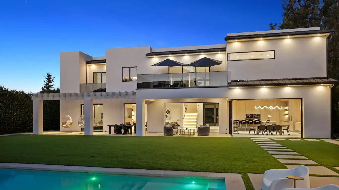 Exceptional New Modern Residence in Prestigious Amestoy Estates