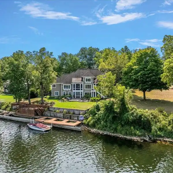 ONE-OF-A-KIND ST. JOSEPH RIVERFRONT PROPERTY