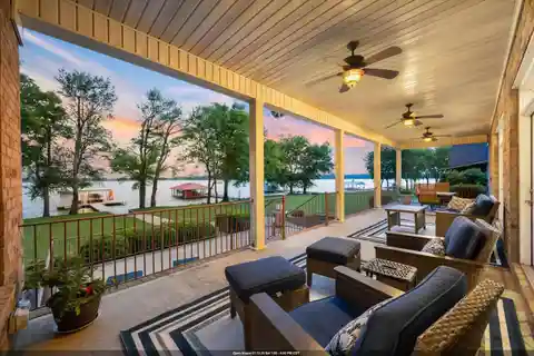 Waterfront Luxury on Lake Wheeler