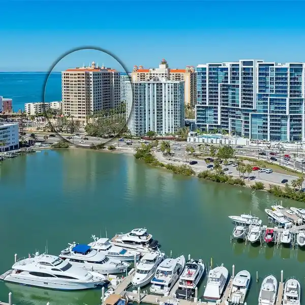 EXCLUSIVE RITZ-CARLTON RESIDENCE