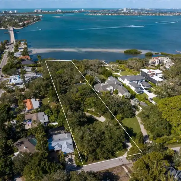 MID-CENTURY MASTERPIECE NEAR THE BEACH AND SOUTHSIDE VILLAGE