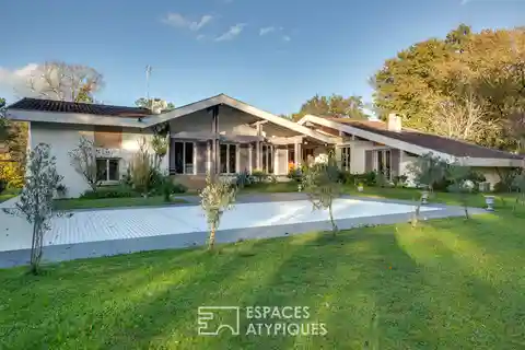 Architect-designed House in an Exceptional Setting