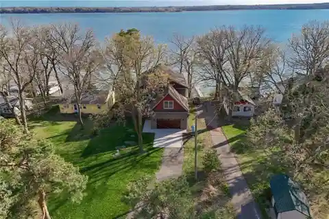 Immaculate New Home on Clearwater Lake