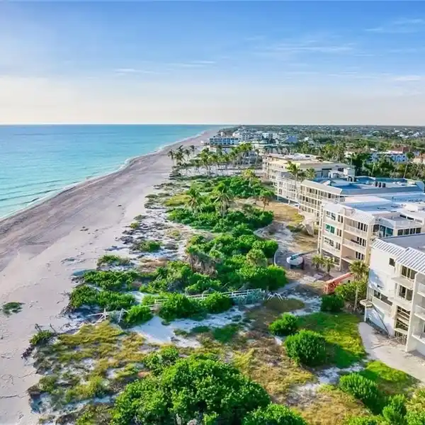 PRIVATE LUXURY CONDOMINIUM
