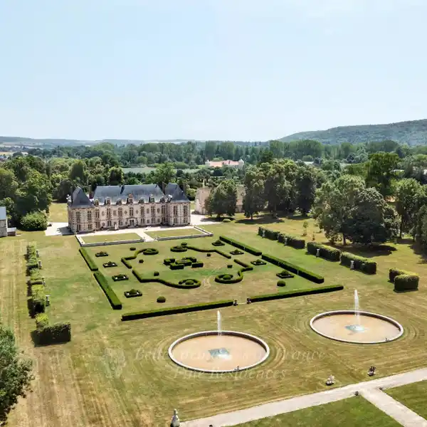 REMARKABLE HISTORIC CASTLE