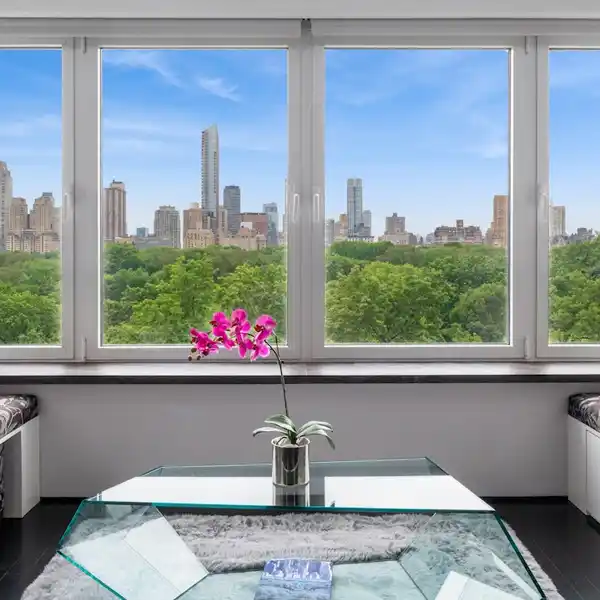 TRIPLE MINT FIFTH AVENUE PROPERTY