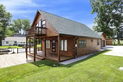 Charming Cabin with Private Dock