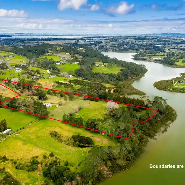 EXPANSIVE LIFESTYLE PROPERTY