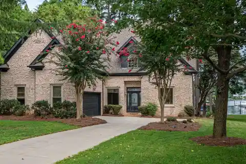 Waterfront Peninsula Yacht Club Home