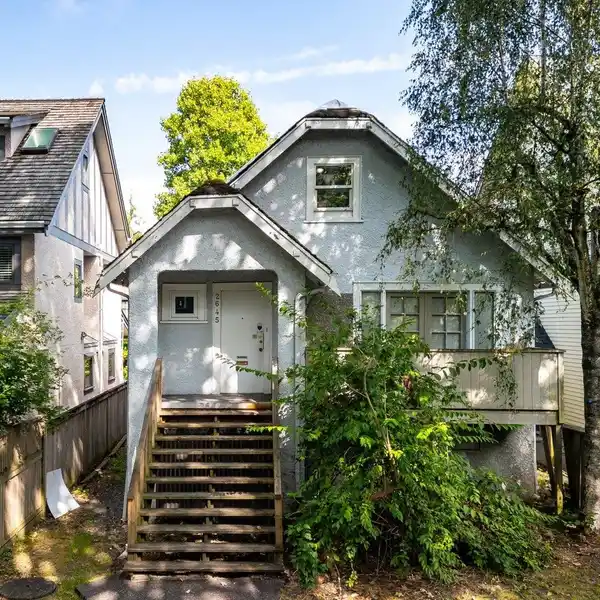 PRIME LOT FOR CUSTOM HOME