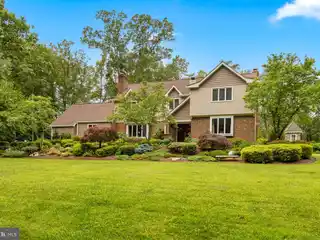 Breathtaking Fully Renovated Colonial