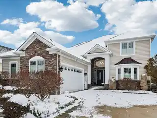 Lovely Home with Elegant Open-Concept Design