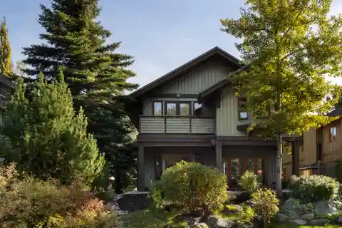 Whistler Chalet on World-class Golf Course