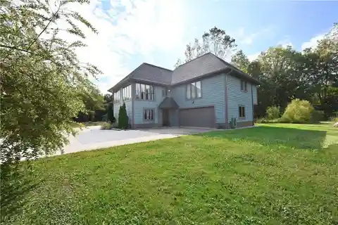 Fabulous Colonial on 18.5 Private Acres