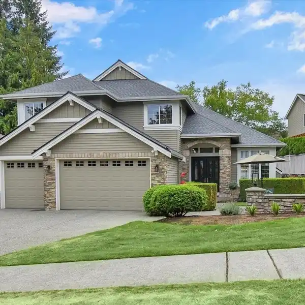 GORGEOUS HOME IN WHISTLERS RIDGE