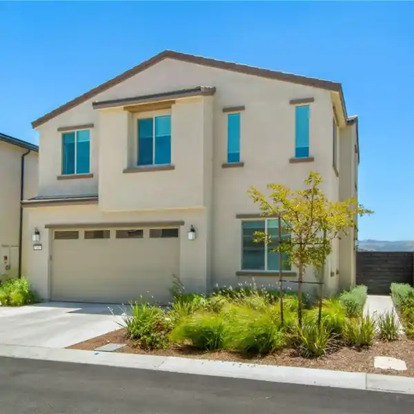 BEAUTIFULLY UPGRADED HOME IN EVOLVE AT RIENDA