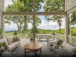 Stunning Mountain Home in Glenridge