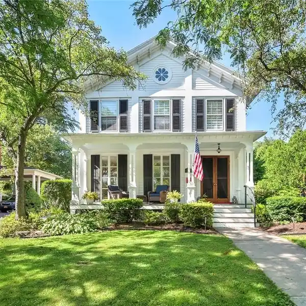 BEAUTIFULLY PRESERVED HISTORIC HOME